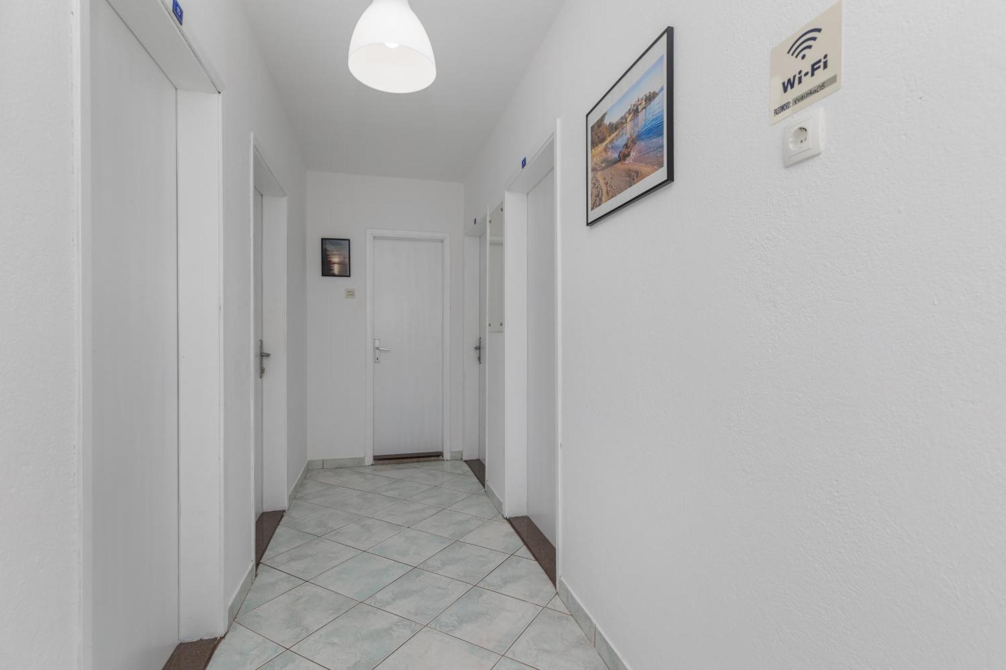Apartments By The Sea Podaca, Makarska - 515 エクステリア 写真